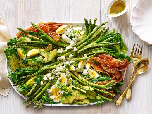 Grilled Asparagus and Prosciutto Cobb Salad